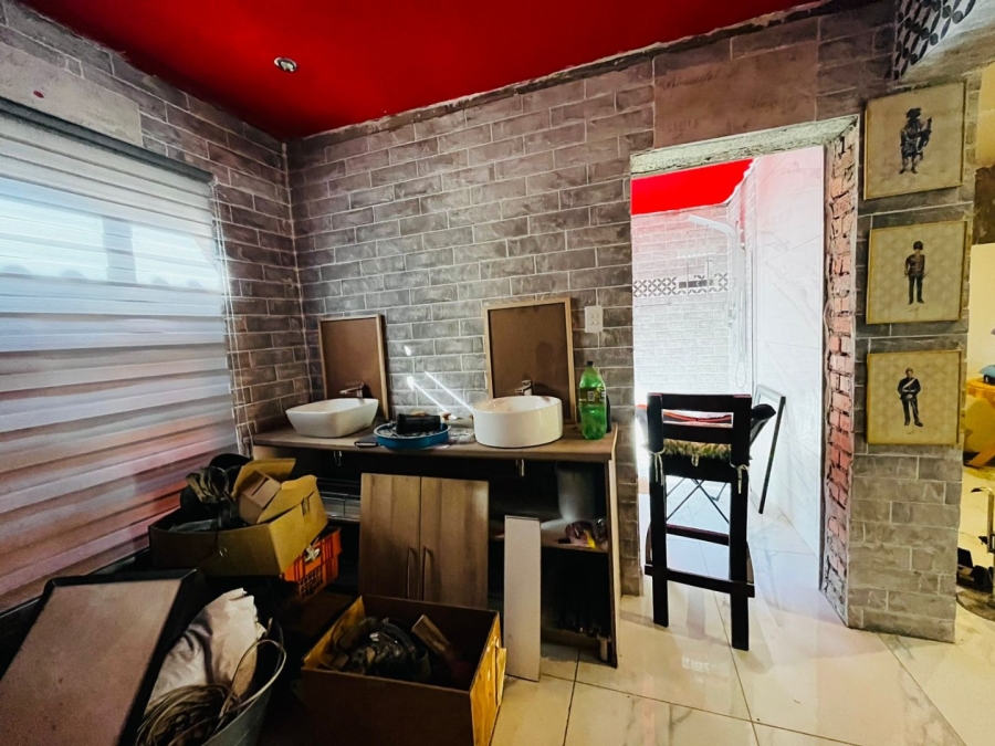 3 Bedroom Property for Sale in Bloemside 2 Free State